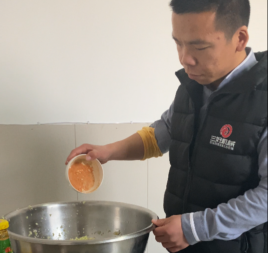 餃子機由傳統(tǒng)螺旋到仿手工餃子機的發(fā)展史