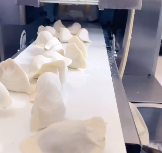 使用餃子機(jī)包餃子怎么樣 使用餃子機(jī)包餃子怎么樣