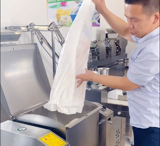 怎么用包子機做速凍生坯包子 怎么用包子機做速凍生坯包子