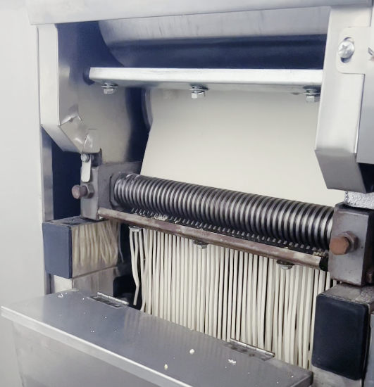 面條機怎么壓面條 面條機怎么壓面條